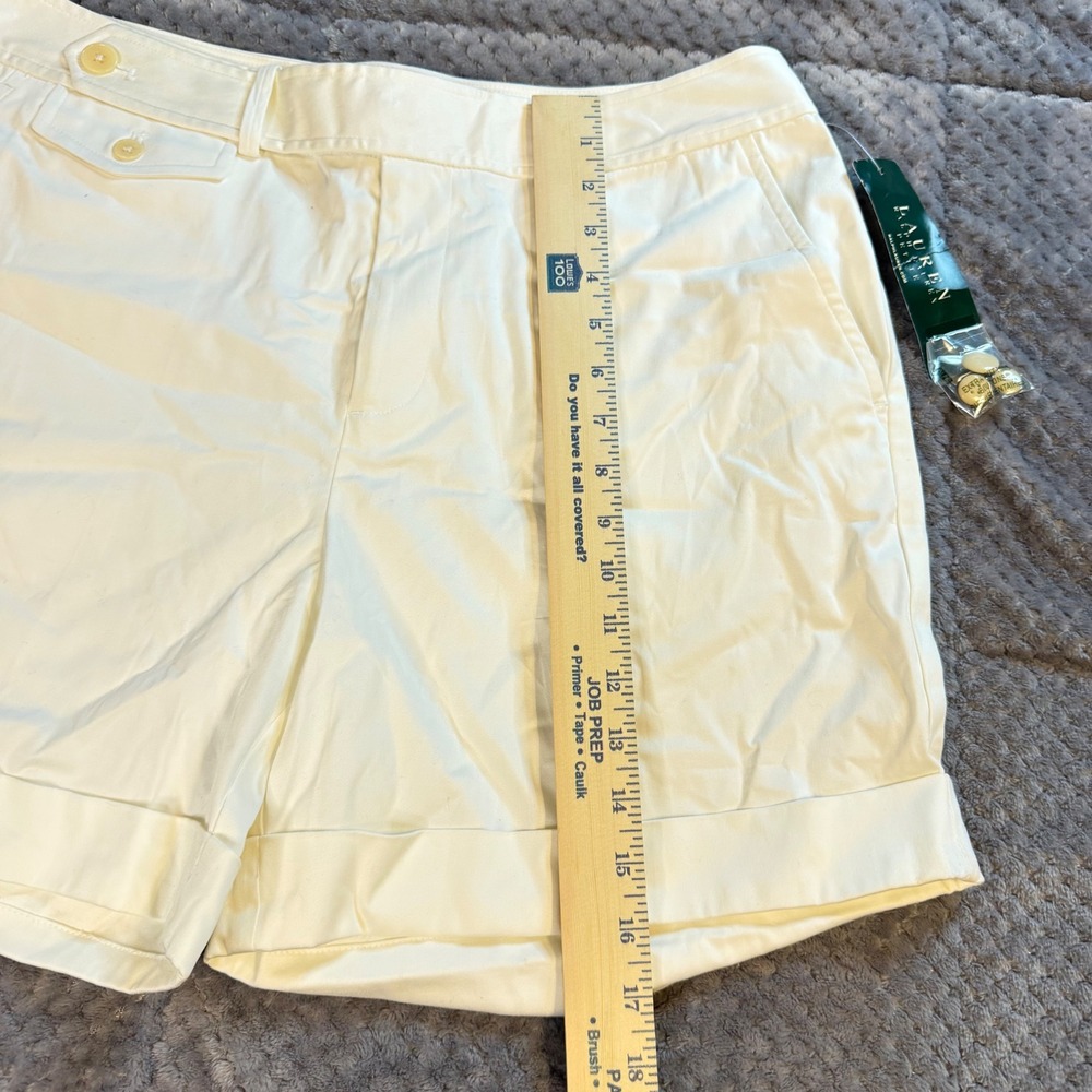 Lauren Ralph Lauren Petite White Cuffed Cotton Blend Shorts NWT Size 14P - Picture 3 of 9